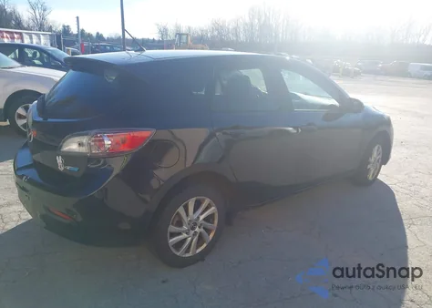 2013 Mazda Mazda3 I Touring z USA, uszkodzony, nr VIN JM1BL1LP2D1788519